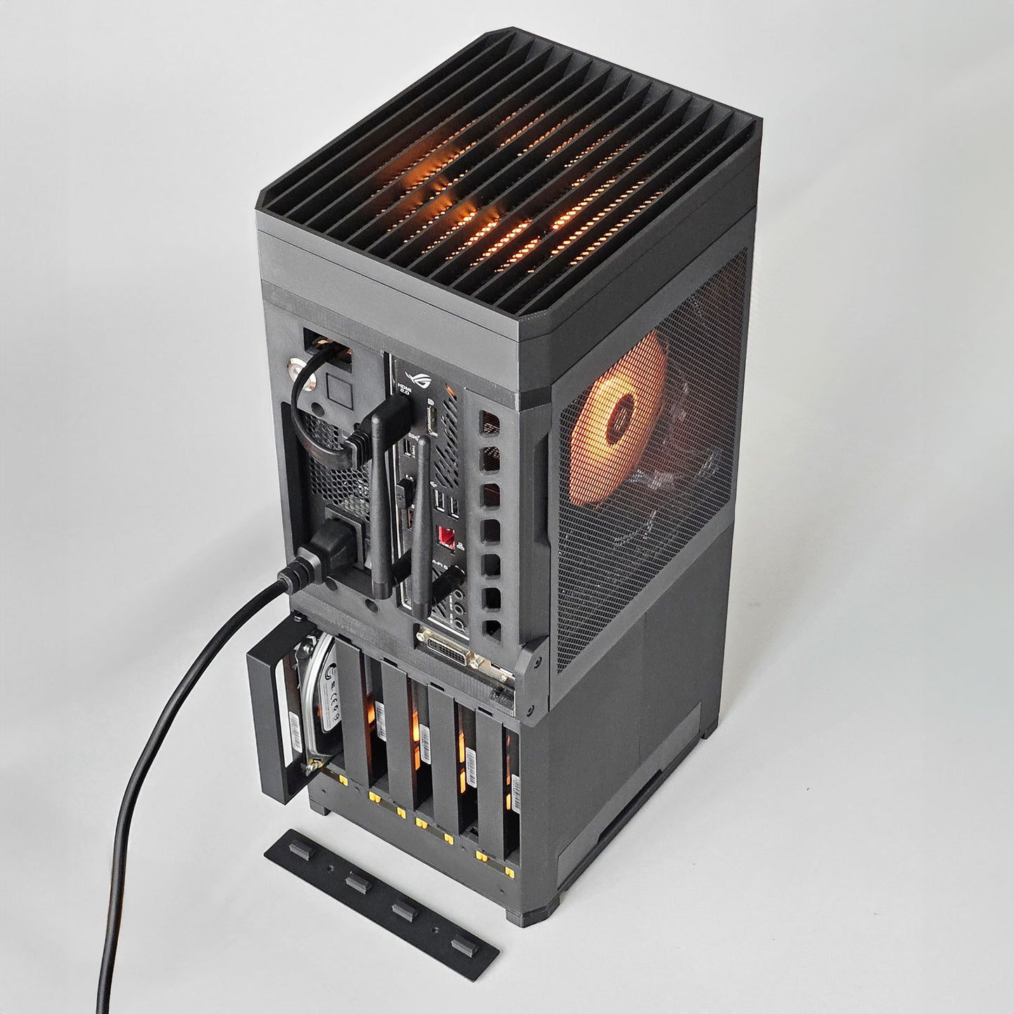 MASS - Stackable NAS ITX Enclosure