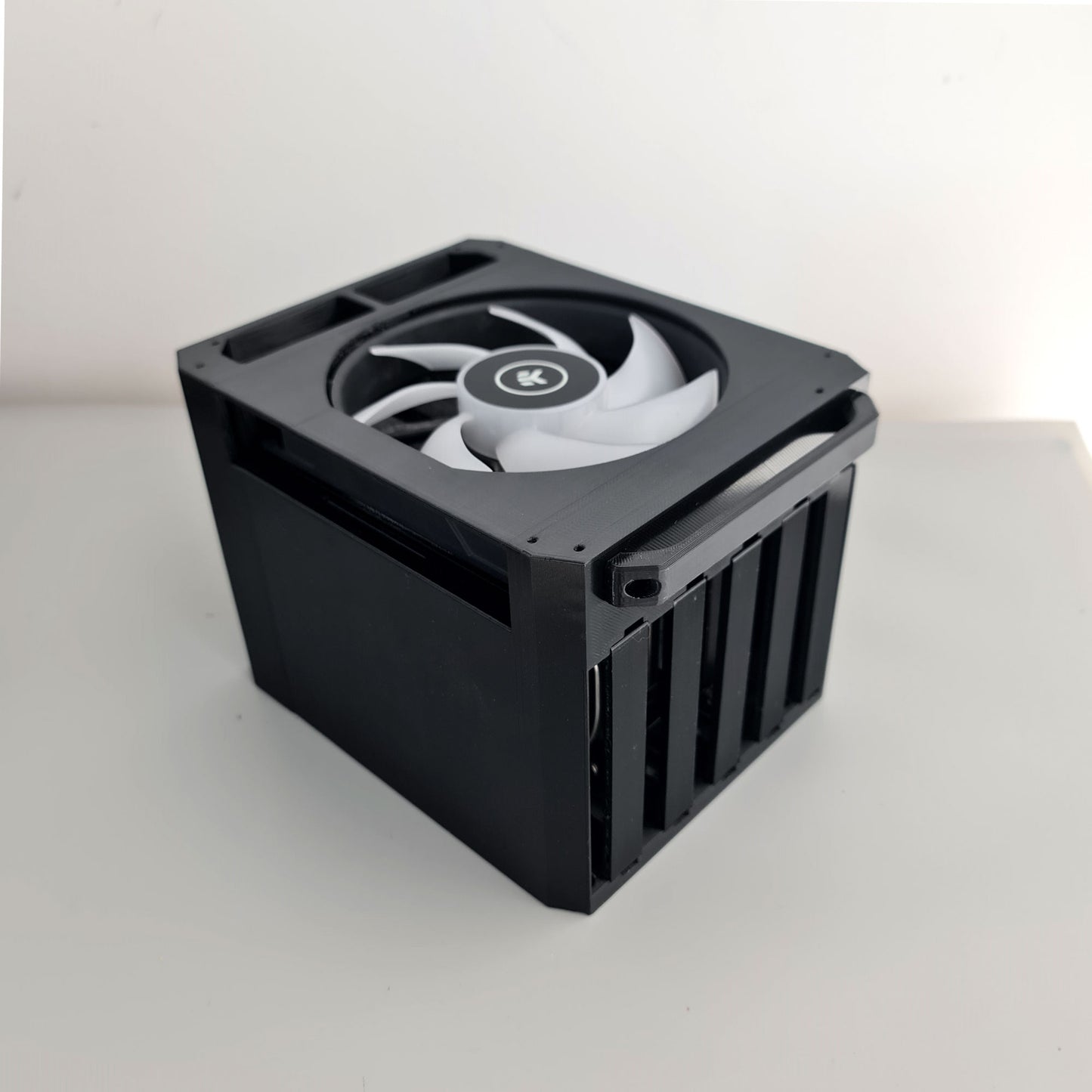 MASS - Stackable NAS ITX Enclosure
