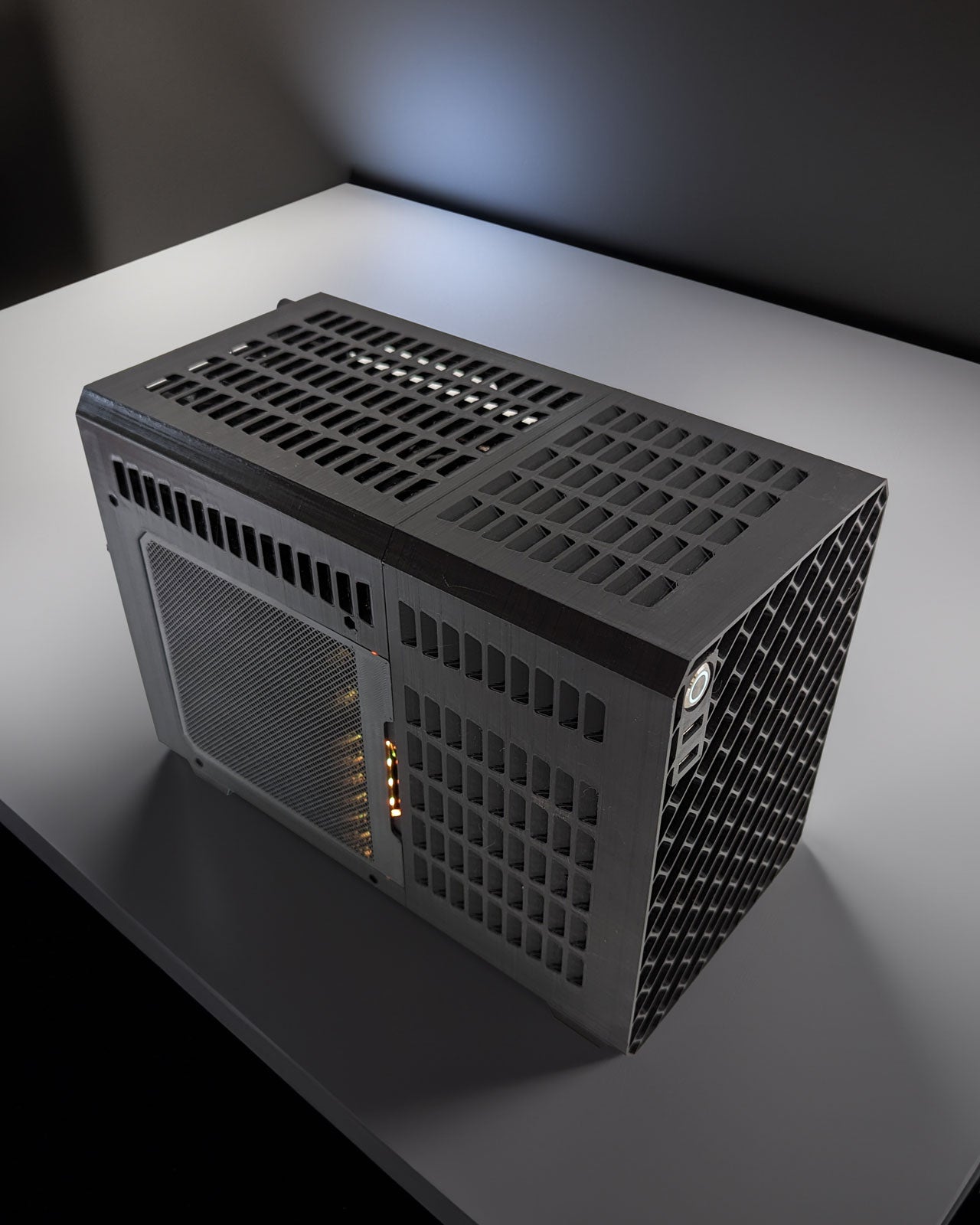 MASS - Stackable NAS ITX Enclosure – MODCASE